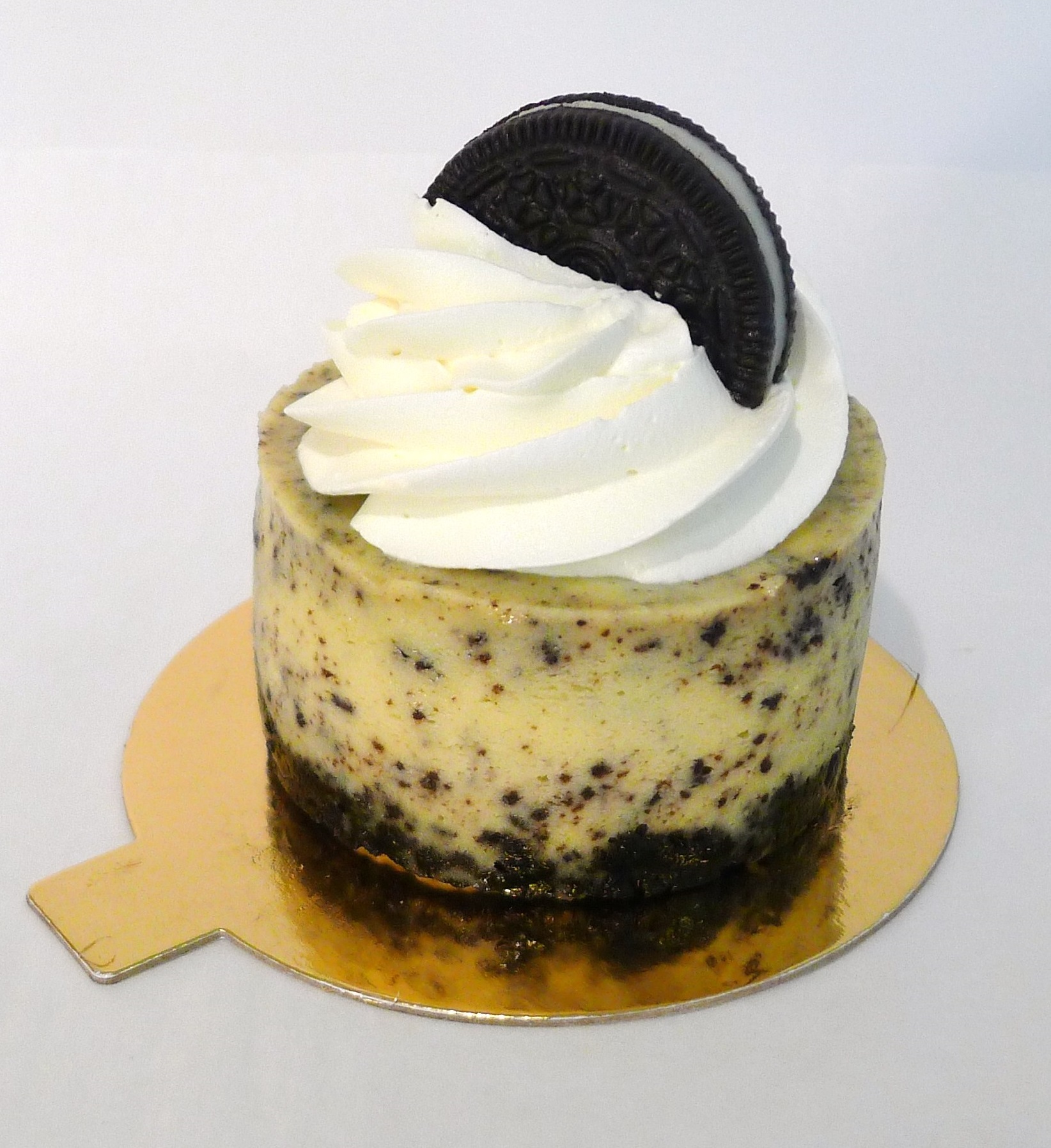 Cookies and cream cheesecake from Swirls CupCakes Toronto